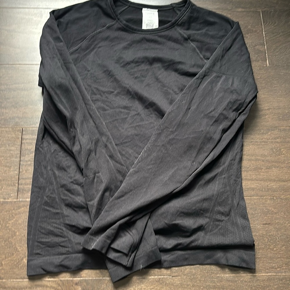 Athleta Girls long sleeve top